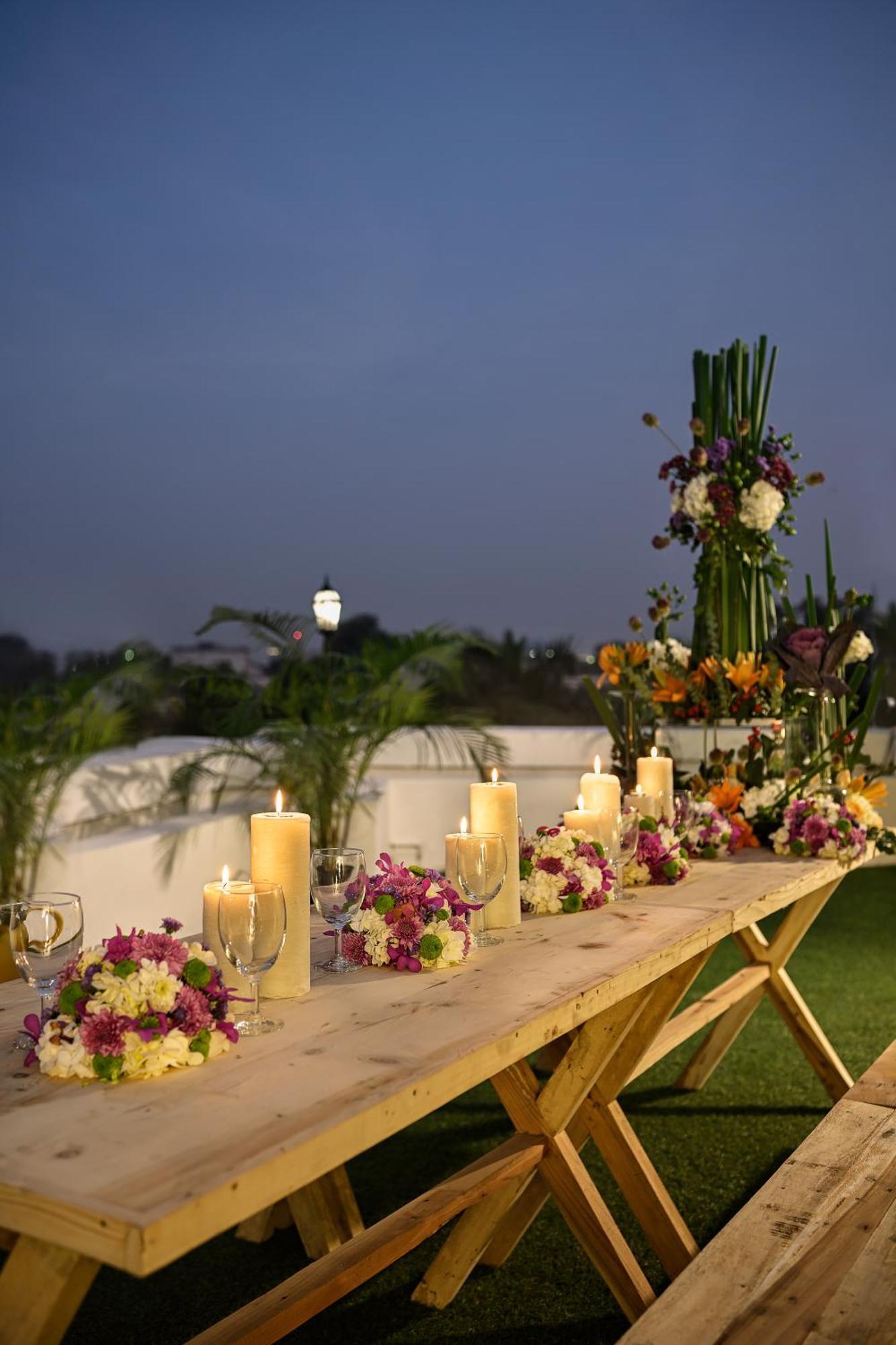 Отель Ambassador, New Delhi - Ihcl Seleqtions Экстерьер фото The Park, New Delhi