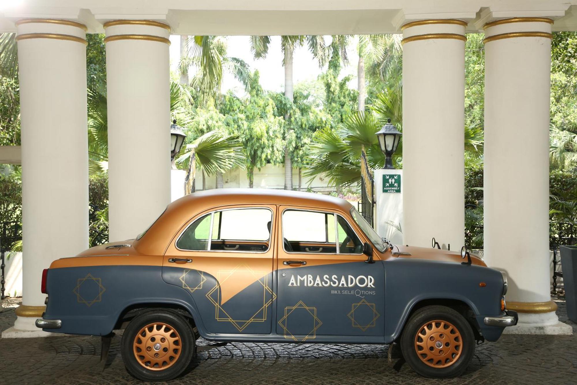 Отель Ambassador, New Delhi - Ihcl Seleqtions Экстерьер фото Ambassador car