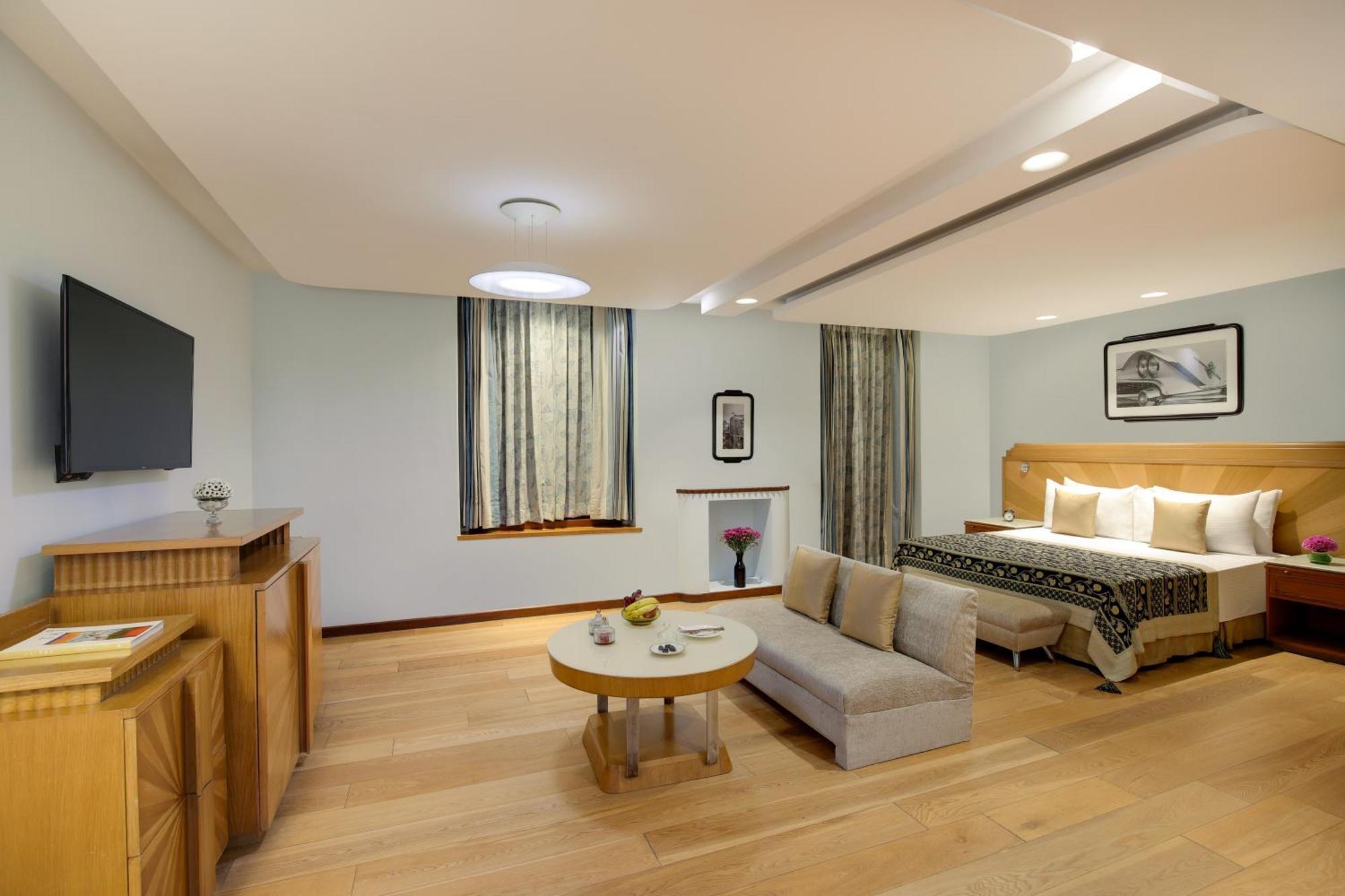 Отель Ambassador, New Delhi - Ihcl Seleqtions Экстерьер фото Suite room at The Park, New Delhi