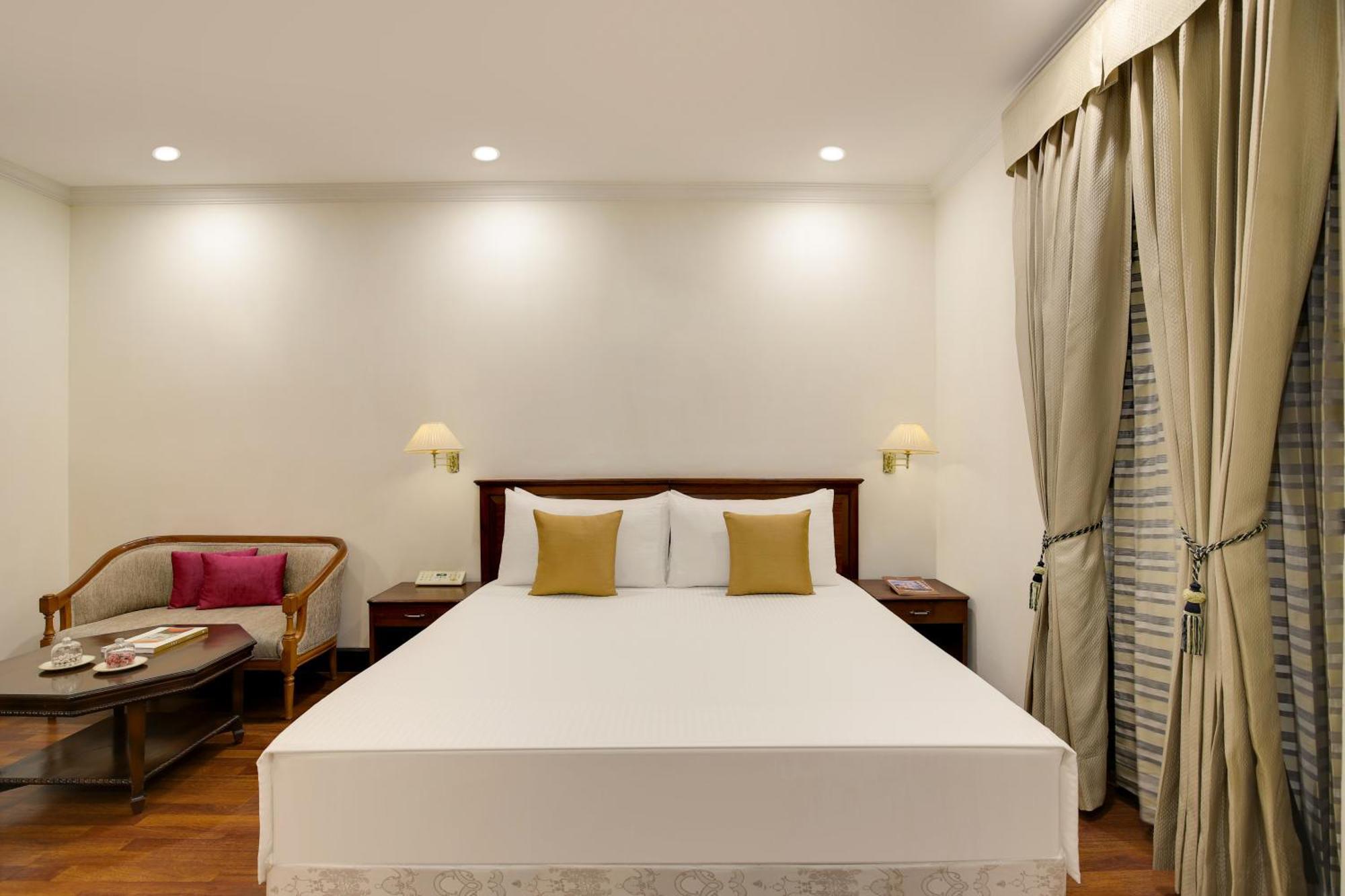 Отель Ambassador, New Delhi - Ihcl Seleqtions Экстерьер фото A bedroom at the hotel